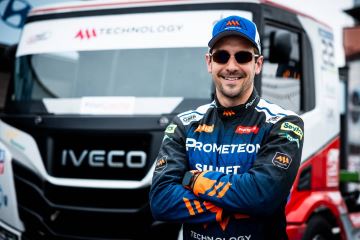 Dakarský šampion poprvé na asfaltu: Macík se v Mostě utká s evropskou elitou truckracingu Dakarský šampion poprvé na asfaltu: Macík se v Mostě utká s evropskou elitou truckracingu