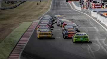 Aquaplaning: Am besten beugt man vor – testen Aquaplaning: Am besten beugt man vor – testen