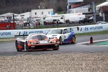 The 80th race day of the Hankook Carboniacup on October 15th in Most The 80th race day of the Hankook Carboniacup on October 15th in Most