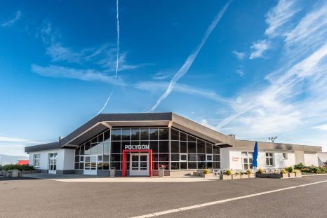 Polygon Most: Zwanzig Jahre Vertrauen hinter dem Steuer Polygon Most: Zwanzig Jahre Vertrauen hinter dem Steuer